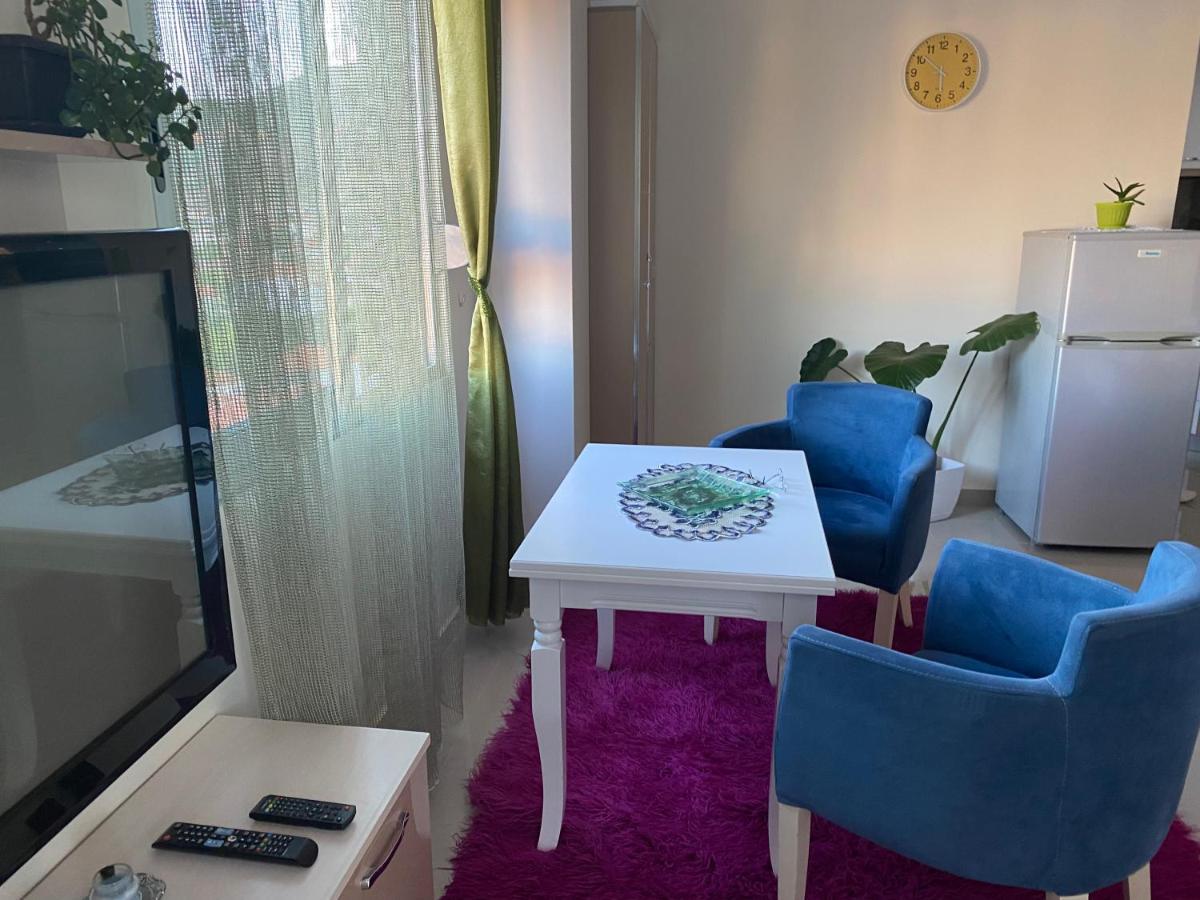 Guest'S Apartament Pogradec Exterior foto