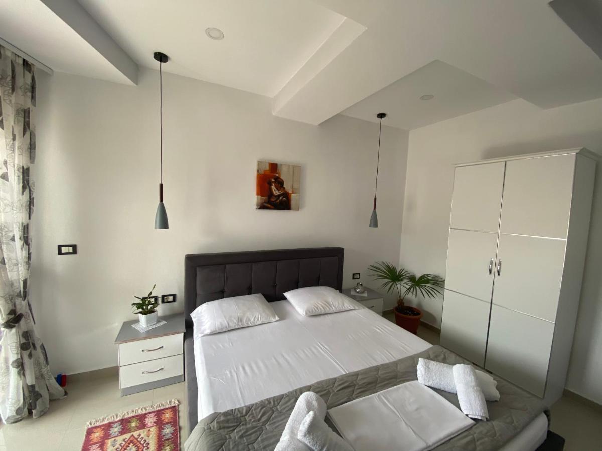 Guest'S Apartament Pogradec Exterior foto