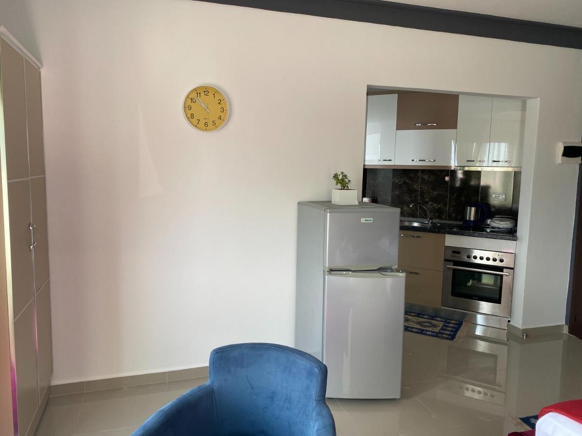 Guest'S Apartament Pogradec Exterior foto