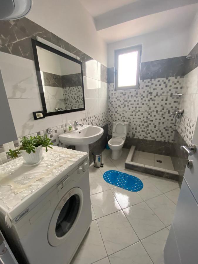 Guest'S Apartament Pogradec Exterior foto