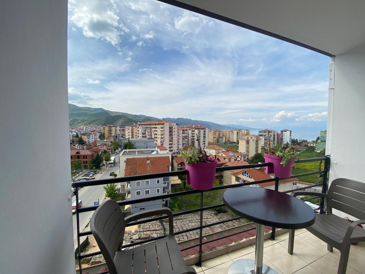 Guest'S Apartament Pogradec Exterior foto