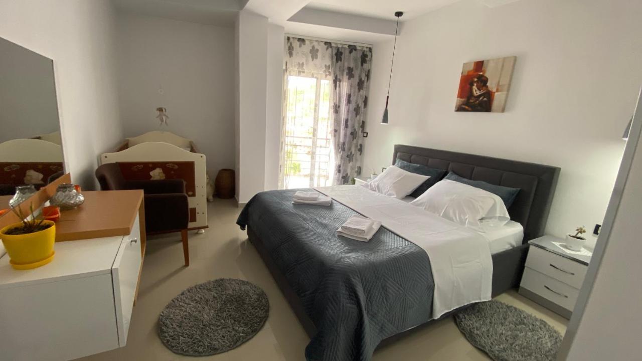 Guest'S Apartament Pogradec Exterior foto